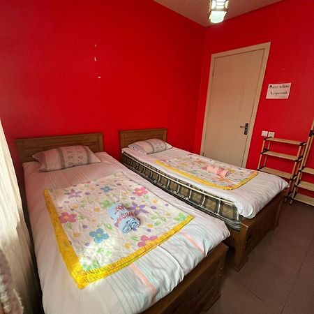 Guest House Barbi Batumi Exterior foto